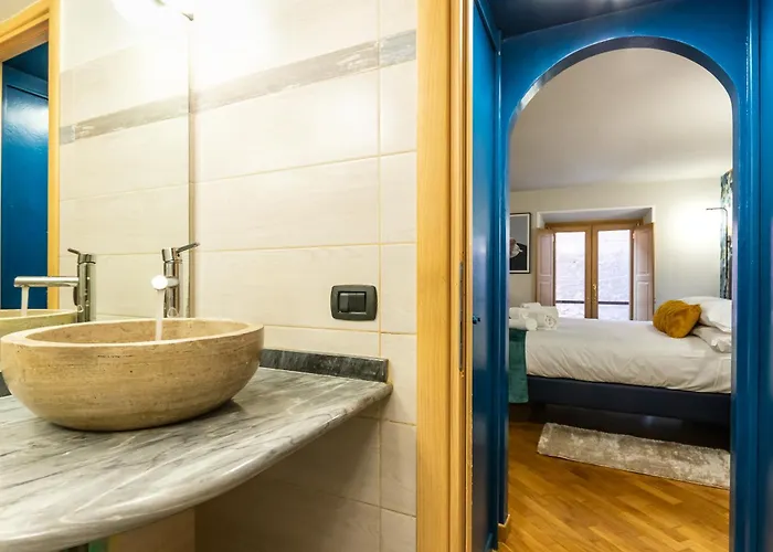 The Hive - In Trastevere Rome